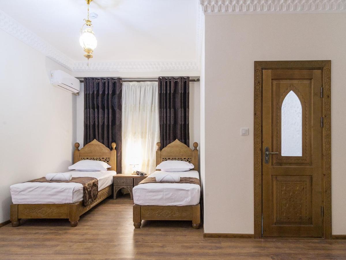 Royal Bukhara Hotel Exterior photo